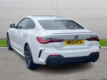 SPOTICAR Bmw 4 Series Serie 4 2.0 420i M Sport Auto Euro 6 (s/s) 2dr Used Car - Coupe Petrol White - Worksop - 1200552278_4