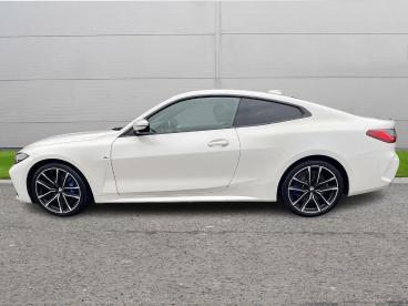 SPOTICAR Bmw 4 Series Serie 4 2.0 420i M Sport Auto Euro 6 (s/s) 2dr Used Car - Coupe Petrol White - Worksop - 1200552278_5