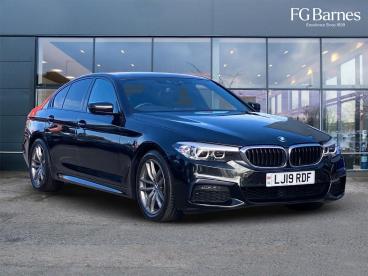SPOTICAR Bmw 5 Series Serie 5 2.0 520d M Sport Auto Euro 6 (s/s) 4dr Used Car - Saloon Diesel Black - Guildford - 1200545810_1