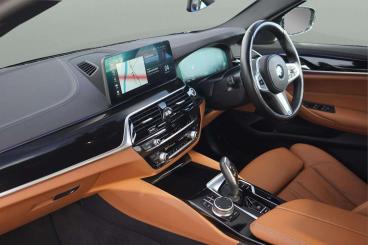 SPOTICAR Bmw 5 Series Serie 5 3.0 530d Mht M Sport Steptronic Xdrive Euro 6 (s/s Used Car - Saloon Hybrid Blue - Worcester - 1200577170_2