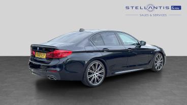 SPOTICAR Bmw 5 Series Serie 5 2.0 530i Gpf M Sport Auto Euro 6 (s/s) 4dr Used Car - Saloon Petrol Black - Preston - 1200604174_3