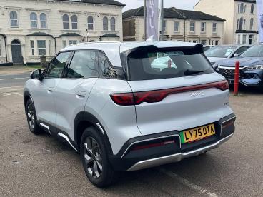 SPOTICAR Byd Atto 2 Att2 51.1kwh Boost Auto 5dr Used Car - Suv Electric White - Gravesend - 1200588377_2
