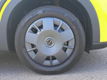 SPOTICAR Byd Dolphin 30kwh Active Auto 5dr Used Car - Saloon Electric Green - Telford - 1200539440_5