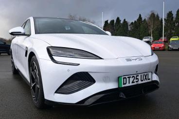 SPOTICAR Byd Seal 82.5kwh Excellence Auto Awd 4dr Used Car - Saloon Electric White - Telford - 1200580100_5