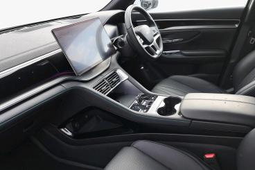 SPOTICAR Byd Seal 1.5 26.6kwh Comfort Cvt Auto Euro 6 (s/s) 5dr Used Car - Suv Plug-in Hybrid White - Telford - 1200581011_2