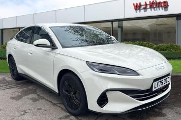 SPOTICAR Byd Seal 1.5 10kwh Boost Cvt Auto Euro 6 (s/s) 4dr Used Car - Saloon Plug-in Hybrid  - Gravesend - 1200588370_1