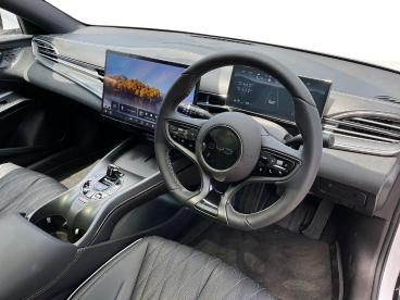SPOTICAR Byd Seal 82.5kwh Design Auto 4dr Used Car - Saloon Electric White - Lincoln - 1200632430_5