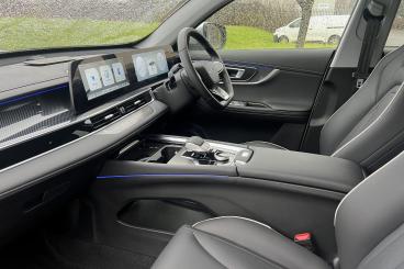 SPOTICAR Chery Tiggo 7 Tiggo 1.5t 18.4kwh Aspire Dht1 Euro 6 (s/s) 5dr Used Car - Suv Plug-in Hybrid Silver - Bridgend - 1200567187_2