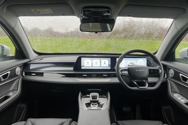 SPOTICAR Chery Tiggo 7 Tiggo 1.5t 18.4kwh Aspire Dht1 Euro 6 (s/s) 5dr Used Car - Suv Plug-in Hybrid Silver - Bridgend - 1200567187_4