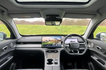 SPOTICAR Chery Tiggo 7 Tiggo 1.5t 18.4kwh Summit Dht1 Euro 6 (s/s) 5dr Used Car - Suv Plug-in Hybrid Green - Bridgend - 1200578365_4