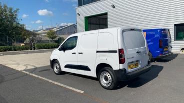 SPOTICAR Citroën Berlingo 1.5 Bluehdi 1000 Enterprise M Swb Euro 6 (s/s) 5dr Used Car - Commercial Vehicle Diesel White - Maidstone - 1200540828_5