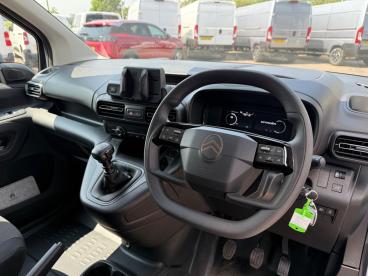 SPOTICAR Citroën Berlingo 1.5 Bluehdi 1000 Enterprise M Swb Euro 6 (s/s) 5dr Used Car - Commercial Vehicle Diesel White - Boston - 1200545940_3