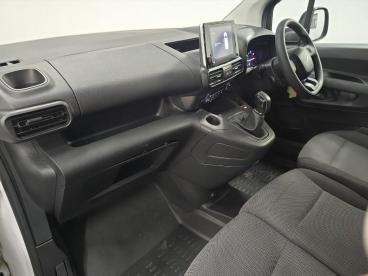 SPOTICAR Citroën Berlingo 1.5 Bluehdi 650 Enterprise M Pro Swb Euro 6 5dr Used Car - Commercial Vehicle Diesel White - Dungannon - 1200556862_4