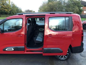 SPOTICAR Citroën Berlingo 1.5 Bluehdi Flair Xl Mpv Eat Euro 6 (s/s) 5dr Used Car - Mpv Diesel Red - Swansea - 1200557542_4