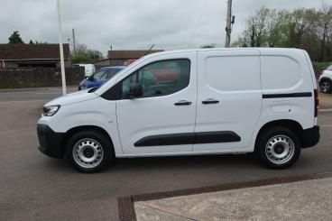 SPOTICAR Citroën Berlingo 1.5 Bluehdi 1000 Enterprise M Eat8 Swb Euro 6 (s/s Used Car - Commercial Vehicle Diesel White - Near Chipping Sodbury - 1200558504_4