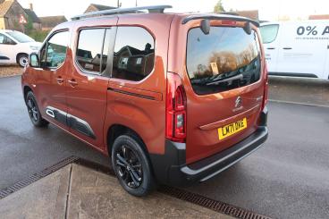 SPOTICAR Citroën Berlingo 1.2 Puretech Flair M Mpv Eat Euro 6 (s/s) 5dr Used Car - Mpv Petrol Gold - Near Chipping Sodbury - 1200572722_5