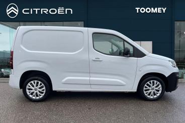 SPOTICAR Citroën Berlingo 1.5 Bluehdi 1000 Driver Edition M Swb Euro 6 (s/s) Used Car - Commercial Vehicle Diesel White - Basildon - 1200574946_4