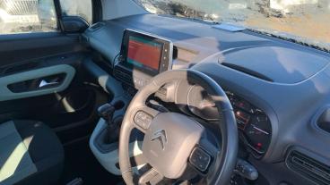 SPOTICAR Citroën Berlingo 1.2 Puretech Feel M Mpv Euro 6 (s/s) 5dr Used Car - Mpv Petrol Grey - Redditch - 1200576440_4