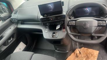 SPOTICAR Citroën Berlingo 1.5 Bluehdi 1000 Enterprise M Eat8 Swb Euro 6 (s/s Used Car - Commercial Vehicle Diesel Red - Wimbledon - 1200576762_4