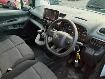 SPOTICAR Citroën Berlingo 1.5 Bluehdi 1000 Enterprise M Pro Swb Euro 6 (s/s) Used Car - Commercial Vehicle Diesel White - Colchester - 1200577959_3