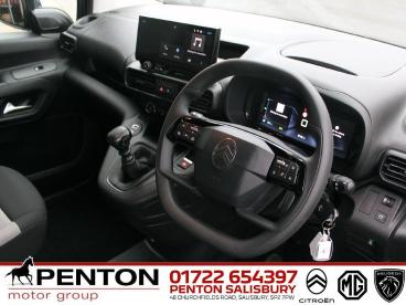 SPOTICAR Citroën Berlingo 1.2 Puretech Plus M Euro 6 (s/s) 5dr Used Car - Commercial Vehicle Petrol Black - Salisbury - 1200578338_5