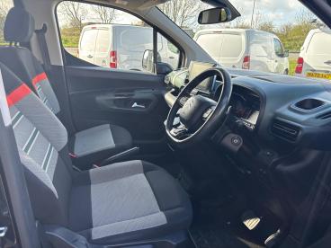 SPOTICAR Citroën Berlingo 1.2 Puretech Flair Xtr Xl Mpv Eat Euro 6 (s/s) 5dr Used Car - Mpv Petrol Black - Boston - 1200581840_3