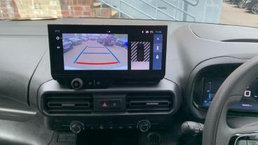 SPOTICAR Citroën Berlingo 1.5 Bluehdi 1000 Driver M Swb Euro 6 (s/s) 5dr Used Car - Commercial Vehicle Diesel White - Crawley - 1200598833_4