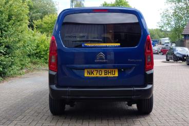 SPOTICAR Citroën Berlingo 1.5 Bluehdi Feel M Mpv Euro 6 (s/s) 5dr Used Car - Mpv Diesel Blue - Fareham - 1200601063_4