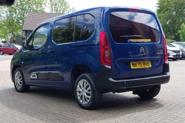 SPOTICAR Citroën Berlingo 1.5 Bluehdi Feel M Mpv Euro 6 (s/s) 5dr Used Car - Mpv Diesel Blue - Fareham - 1200601063_5