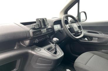 SPOTICAR Citroën Berlingo 1.5 Bluehdi 1000 Enterprise M Swb Euro 6 (s/s) 5dr Used Car - Commercial Vehicle Diesel White - Basildon - 1200601533_2