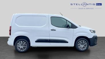 SPOTICAR Citroën Berlingo 1.5 Bluehdi 1000 Driver M Swb Euro 6 (s/s) 5dr Used Car - Commercial Vehicle Diesel White - Hatfield - 1200610659_2