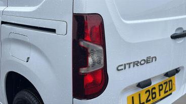 SPOTICAR Citroën Berlingo 1.5 Bluehdi 1000 Driver M Swb Euro 6 (s/s) 5dr Used Car - Commercial Vehicle Diesel White - Hatfield - 1200610659_5