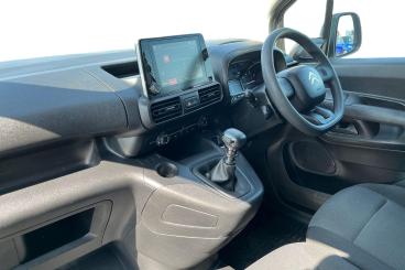 SPOTICAR Citroën Berlingo 1.2 1000 Puretech Enterprise M Pro Swb Euro 6 (s/s Used Car - Commercial Vehicle Petrol White - Basildon - 1200613068_2