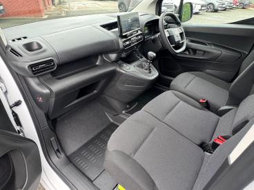 SPOTICAR Citroën Berlingo 1.5 Enterprise Plus M Swb Euro 6 (s/s) 5dr Used Car - Commercial Vehicle Diesel White - Chorley - 1200616445_2