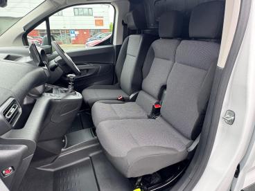 SPOTICAR Citroën Berlingo 1.5 Enterprise Plus M Swb Euro 6 (s/s) 5dr Used Car - Commercial Vehicle Diesel White - Chorley - 1200616445_4