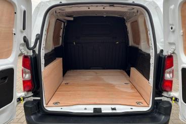 SPOTICAR Citroën Berlingo 1.5 Bluehdi 1000 Enterprise M Pro Swb Euro 6 (s/s) Used Car - Commercial Vehicle Diesel White - Peterborough - 1200623974_2