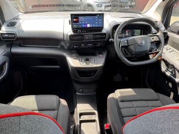 SPOTICAR Citroën Berlingo 1.5 Max M Mpv Auto Euro 6 (s/s) 5dr Used Car - Mpv Diesel Grey - Chorley - 1200625075_4