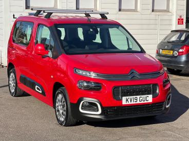 SPOTICAR Citroën Berlingo 1.2 Puretech Feel M Mpv Euro 6 (s/s) 5dr Used Car - Mpv Petrol Red - Ashford - 1200625251_1