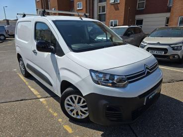 SPOTICAR Citroën Berlingo 1.5 Bluehdi 1000 Enterprise M Pro Swb Euro 6 (s/s) Used Car - Commercial Vehicle Diesel White - Southampton - 1200626146_1