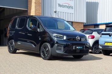 SPOTICAR Citroën Berlingo 1.5 Collection M Auto Euro 6 (s/s) 5dr Used Car - Mpv Diesel Black - Fareham - 1200627029_1