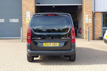 SPOTICAR Citroën Berlingo 1.5 Collection M Auto Euro 6 (s/s) 5dr Used Car - Mpv Diesel Black - Fareham - 1200627029_4