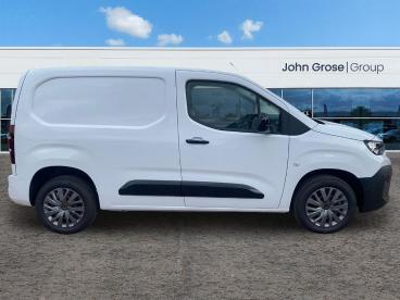 SPOTICAR Citroën Berlingo 1.5 Bluehdi 1000 Driver M Swb Euro 6 (s/s) 5dr Used Car - Commercial Vehicle Diesel White - Ipswich - 100634486_2