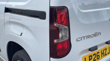 SPOTICAR Citroën Berlingo 1.5 Enterprise Plus M Swb Euro 6 (s/s) 5dr Used Car - Commercial Vehicle Diesel White - Hatfield - 1200636378_5