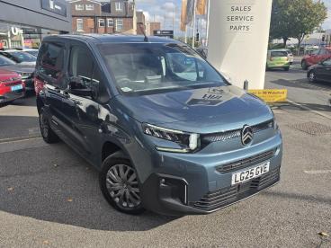SPOTICAR Citroën Berlingo 1.5 Plus M Auto Euro 6 (s/s) 5dr Used Car - Mpv Diesel Blue - Wakefield - 1200639910_1