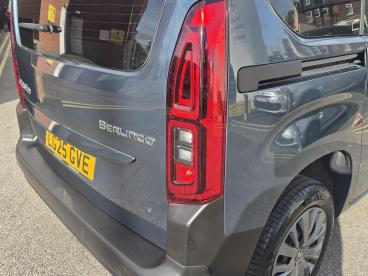 SPOTICAR Citroën Berlingo 1.5 Plus M Auto Euro 6 (s/s) 5dr Used Car - Mpv Diesel Blue - Wakefield - 1200639910_5