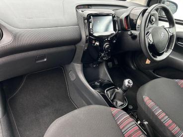 SPOTICAR Citroën C1 1.0 Vti Shine Euro 6 (s/s) 5dr Used Car - City Car Petrol White - Bolton - 1200540399_2