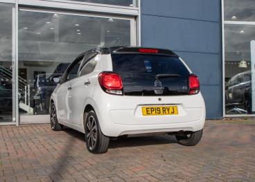 SPOTICAR Citroën C1 1.0 Vti Flair Etg5 Euro 6 5dr Used Car - City Car Petrol White - Aldershot - 1200554518_3