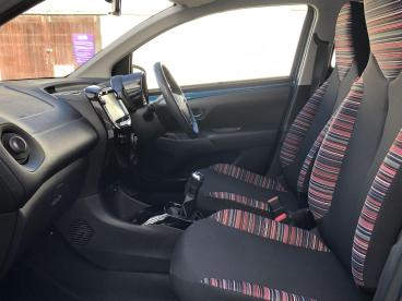 SPOTICAR Citroën C1 1.0 Vti Flair Euro 6 (s/s) 5dr Used Car - City Car Petrol Green - Keighley - 1200559678_3