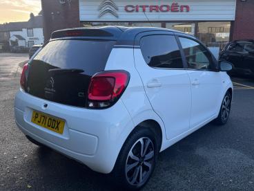 SPOTICAR Citroën C1 1.0 Vti Shine Euro 6 (s/s) 5dr Used Car - City Car Petrol White - Chorley - 1200564086_5