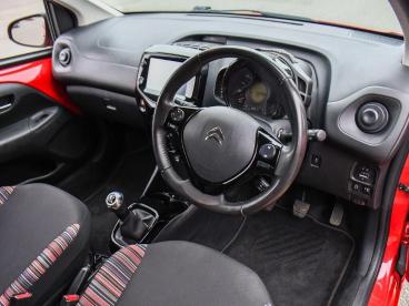 SPOTICAR Citroën C1 1.0 Vti Shine Euro 6 (s/s) 5dr Used Car - City Car Petrol Red - Nuneaton - 1200577783_5